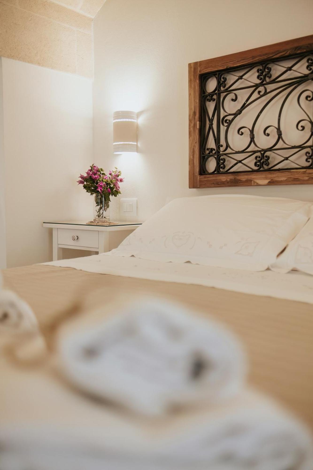 Le Maioliche - Apulian B&B Grottaglie Ngoại thất bức ảnh